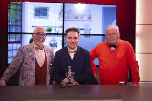 Iconographie - Jean-Pierre Bertrand, Jérôme Aubineau  et Jean-Pierre Pouvreau sur le plateau de TV Vendée 