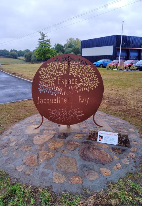 Iconographie - Réalisation à la Forge de la Tulévrière - Panneau de signalisation