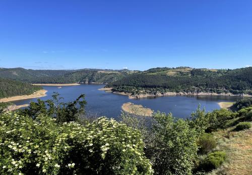 Iconographie - Lac du barrage de Grandval sur la Truyère