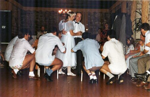 Iconographie - Danse de la bougie dans un mariage douarneniste