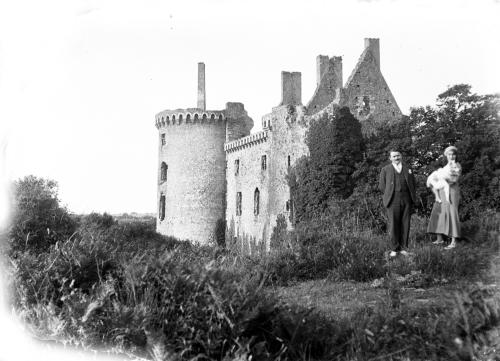 iconographie - Château en ruines