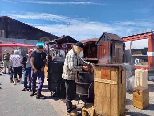 Iconographie - Stand de fumage de hareng à Fécamp Grand’Escale