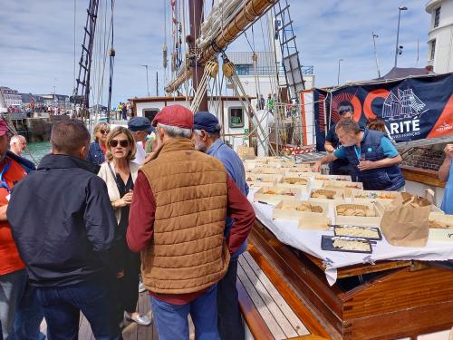 Iconographie - Réception à bord du Marité organisée par l’OPCI