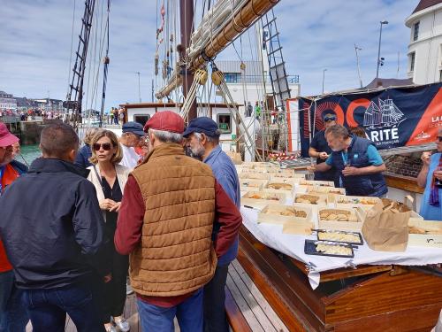 Iconographie - Réception à bord du Marité organisée par l’OPCI