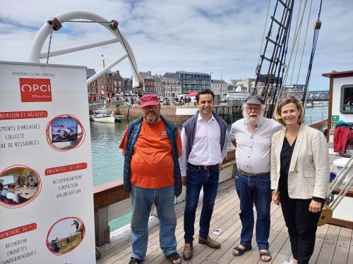 Iconographie - Réception à bord du Marité organisée par l’OPCI durant Fécamp Grand’Escale