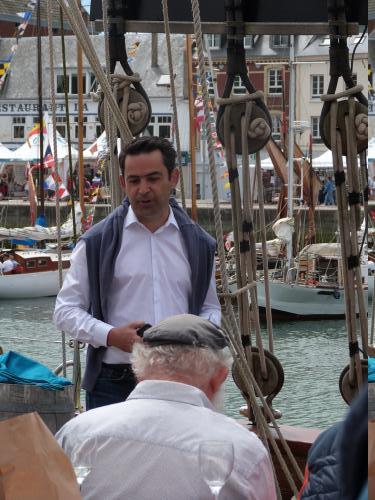 Iconographie - Christophe Aubineau durant la réception à bord du Marité organisée par l’OPCI 