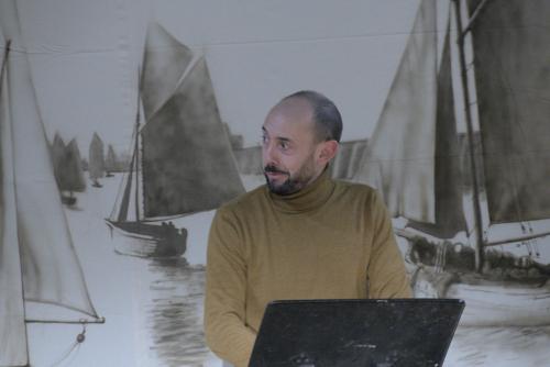Iconographie - Philippe Boisseleau à la soirée de lancement du recueil chansons maritimes en Vendée