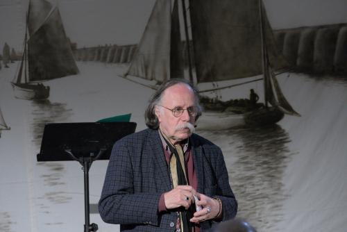 Iconographie - François Sicard à la soirée de lancement du recueil chansons maritimes en Vendée
