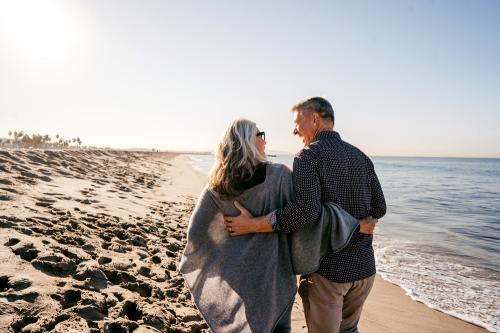 Iconographie - Couple, selon UNICentre, agence matrimoniale