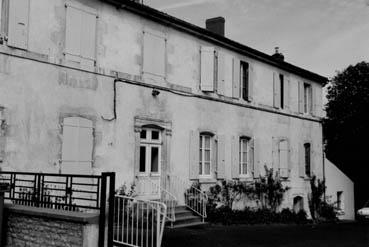 Iconographie - Façade de la Maison Sainte Thérèse