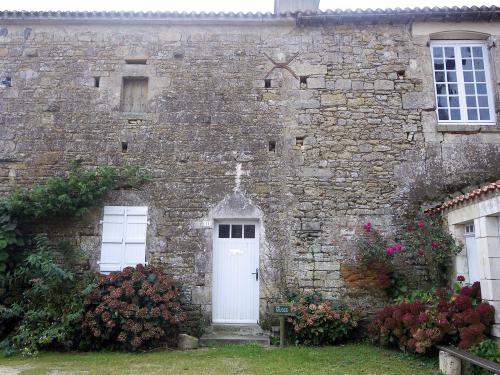 Iconographie - Façade du corps de ferme