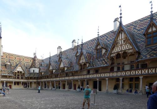 Iconographie - Hospices de Beaune - La cour