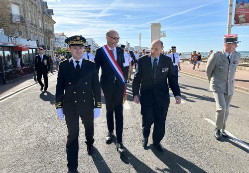 Iconographie - Le député Stéphane Buchou - Défilé du 14 jullet