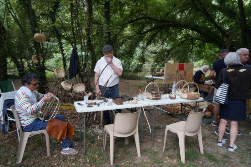 Iconographie - Geste et savoir-faire traditionnels proposés par La Soulère