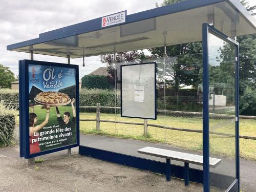 Iconographie - Affiche d’abribus pour Ol é la Vendée