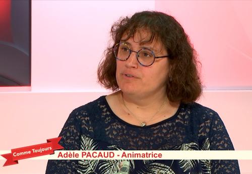 Iconographie - Adèle Pacaud, présentant le portail de Mus'Trad