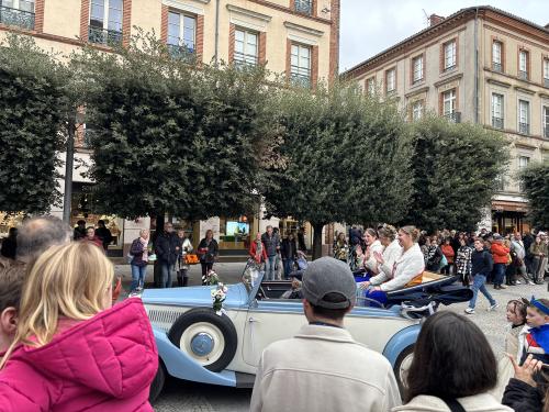 Iconographie - Les reines 2024 défilent avant la cérémonie d’ouverture du carnaval