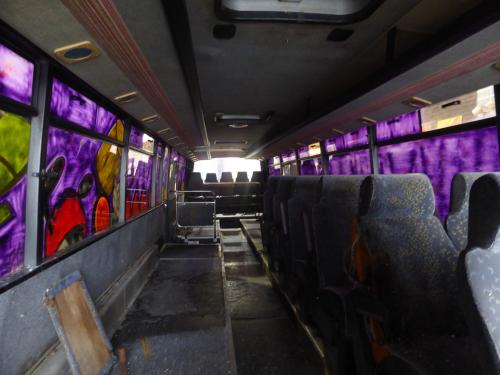 Iconographie - Le bus de confettis