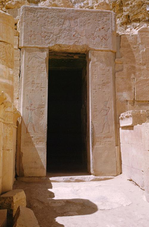 Iconographie - Porte sculptée au temple d'Hatchepsout