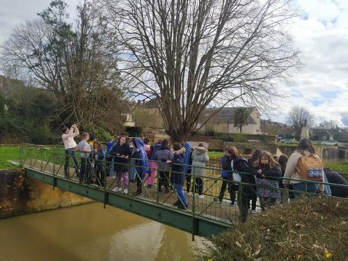 Iconographie - vue des quais de l’Anille avec groupe scolaire