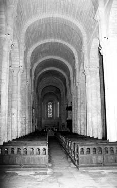 Iconographie - La nef de l'église abbatiale