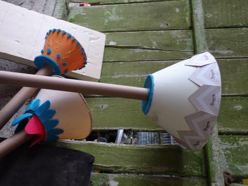 Iconographie - exemple de récupération recyclage d’objets pour char
