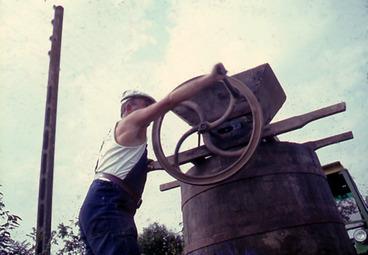 Iconographie - Bouilleur de cru