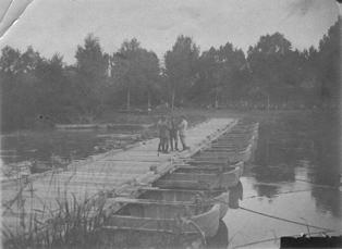 Iconographie - Pont de bateaux