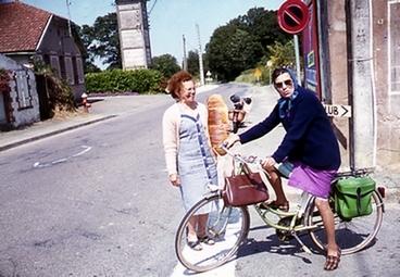 Iconographie - A bicyclette