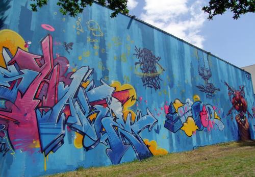 Iconographie - Graffitis - Chute libre Flash Players