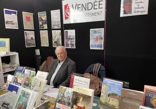 Iconographie - Jean-Pierre Bertrand au Printemps du livre, de Montaigu