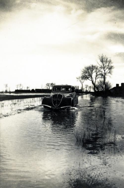 Iconographie - La route du Both inondée