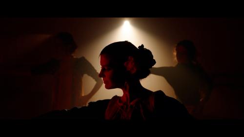 Iconographie - Danseuse du spectacle Fuego
