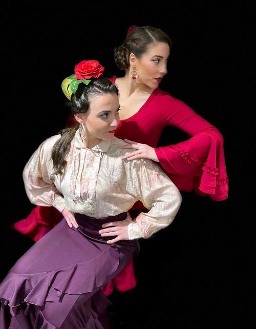 Iconographie - Danseuses du spectacle Fuego