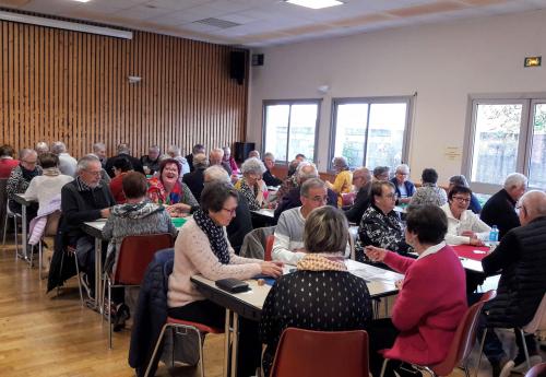 Iconographie - Concours de belotte du Secours catholique