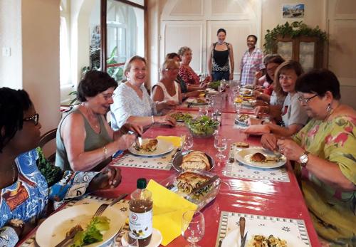 Iconographie - Repas de convivialité du Secours catholique