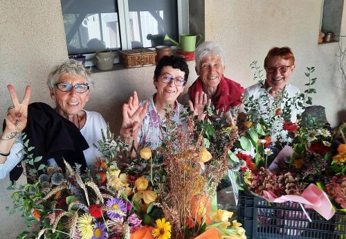 Iconographie - Le moulin Baron - Fabrication des bouquets