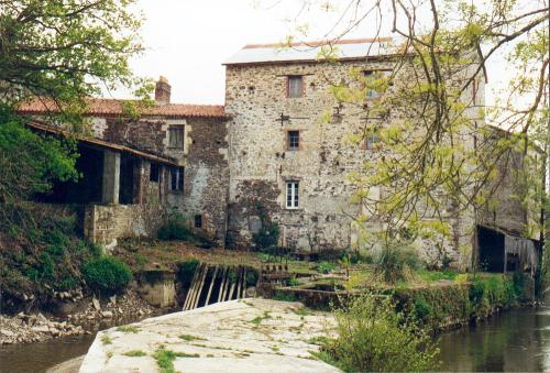 Iconographie - Moulin à eau Le Gué