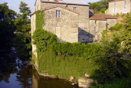 Iconographie - Village du Gué Petit Lay