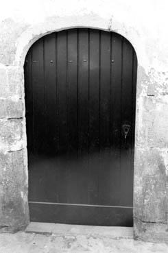 Iconographie - Porte de l'abbaye Ste Croix