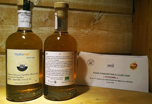 Iconographie - Bouteilles d'hydromel envoyées au concours des hydromels de France