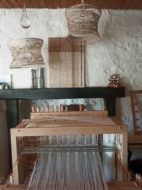 Iconographie - L'atelier de tissage Croix Bâton Croix