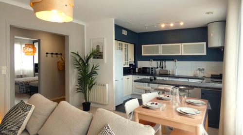Iconographie - Logement sur le remblais à louer
