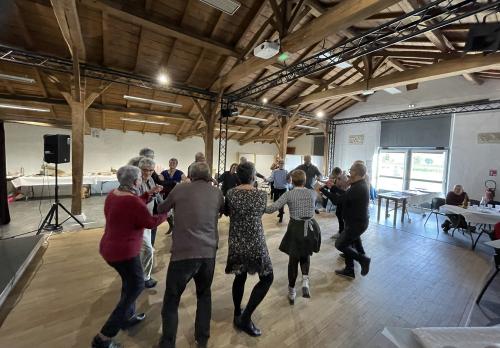 Iconographie - Danse la maraîchine par les anciens de Tap Dou Païe