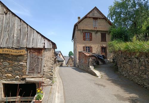 Iconographie - Maisons du village