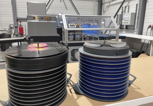 Iconographie - B-Side Factory - Vinyles en séchage