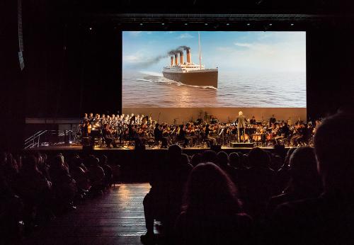 Iconographie - Institut musical de Vendée jouant Titanic au Vendespace