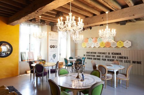 Iconographie - Une salle-musée du Manoir de Réaumur