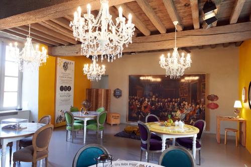 Iconographie - Une salle-musée du Manoir de Réaumur