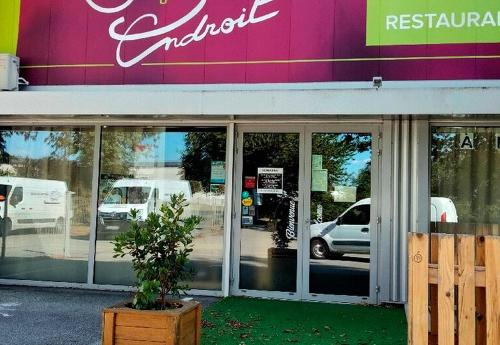 Iconographie - Restaurant Ô bell' endroit